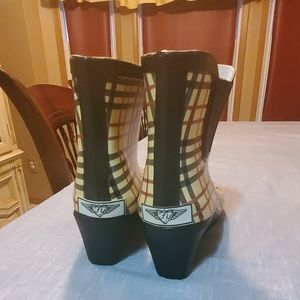 forever young rain boots